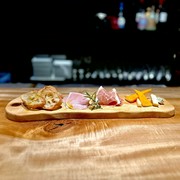 JB the DINING BAR_Assortment of homemade roast ham, additive-free prosciutto and cheese