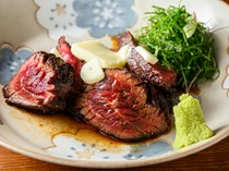 ICHIHA_Juicy skirt steak cooked rare, recommended for meat lovers: "Garlic Skirt Steak"