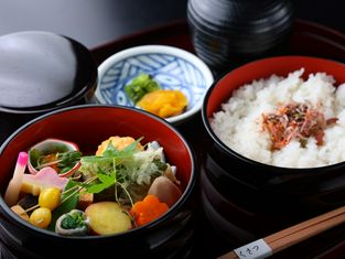 아사쿠사 구사쓰테이 아리아케점