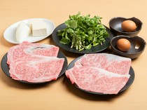 Niku no Akai_The more the meat is grilled, the more its flavor will increase. "Grilled Shabu & Sukiyaki Course"