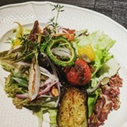 Sumibi Yakitori BOND_"Colorful salad of local vegetables" with homemade dressing