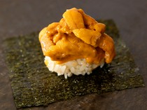 Sushisho Fukuoka Branch_Sea Urchin - Triple the amount of sea urchins for an amazingly luxurious experience.