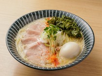 Tori Ni Koishita Hi Teradacho Branch_"Special Chicken Miso Ramen" is a perfect combination of the delicious flavors of miso and white soup.