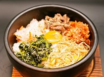 Bibimbap nướng đá