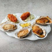 8TH SEA OYSTER Bar 涩谷Hikarie_热牡蛎盘