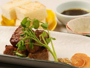 和食與鐵板燒 MAARU casual