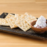 Whipped crackers