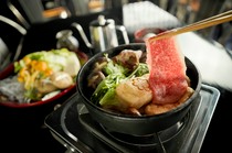 Sukiyaki marmer daging sapi Hida kelas A5 terbaik