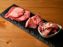 Gyujutsu Kuroobi_Assorted Tongue - The juiciness and flavor of the meat are the ultimate in luxury.