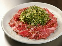 Yakiniku Sutaminayama_The most popular dish in the store! Enjoy plenty of Wagyu beef shoulder and shoulder meat in the "Stamina Mori Salt"