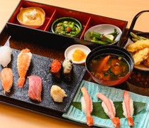  单点菜品：套餐菜单“蟹肉高级寿司套餐” 