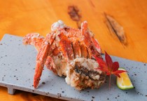 Sushi Yoshitatsu_"Fried freshly molted crab" is a masterpiece that is both soft and chewy.