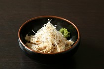 Hakata Motsunabe Yamanaka Akasaka Branch_"Beef vinegared offal" made from rare and tender parts of the meat