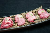 Yakiniku Itchome_Assorted tongue