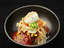 Mie Dingin Bibimbap