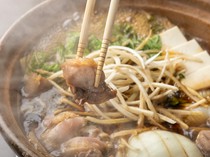  火锅菜单上的菜品都是以2份或2份以上的份量来订购。 