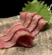 Omi Ushi Yakiniku Niku TATSU Aoyama Main Branch_Grilled beef sashimi