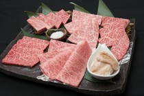 Omi Ushi Yakiniku Niku TATSU Aoyama Main Branch_Niku TATSU Assortment - Available for four persons or more, customized to the number of guests.