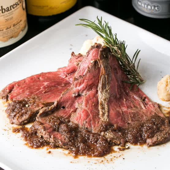 8.新宿肉＆起司吧　Grenier Kitchen　東口