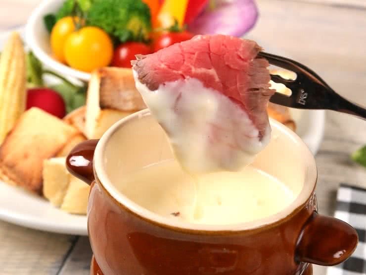 14.自家製烤牛肉無限享用　Bistro Bambina　新宿店