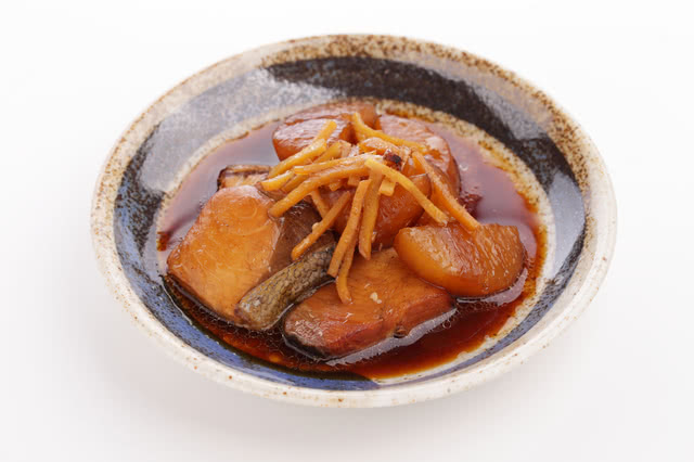 1.鰤魚燉蘿蔔