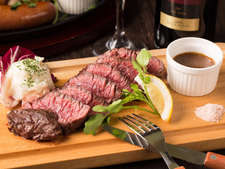 9.肉吧×夜景包廂Dining　小酒館屋　上野站前店