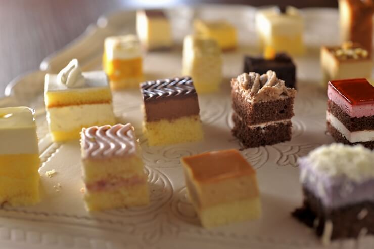 2. & Sweets! Sweets! Buffet! Alice