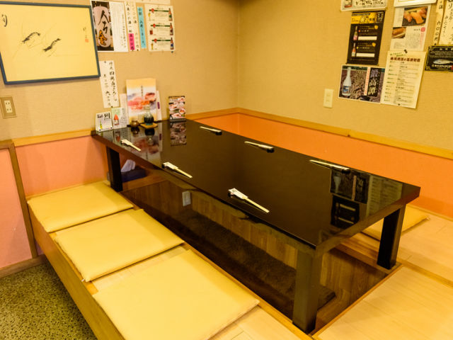 Sushi Restaurant Shun floor