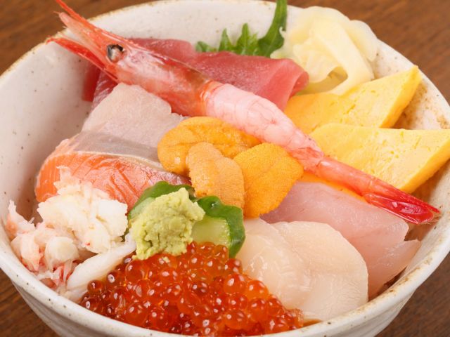 2. 食事處　TAKEYA