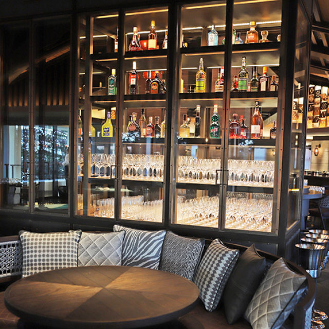 ISHIGAKI BOLD KITCHEN floor