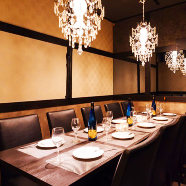 Kawasaki Amore - A4 rank Japanese beef and rich cheese served in a private room floor