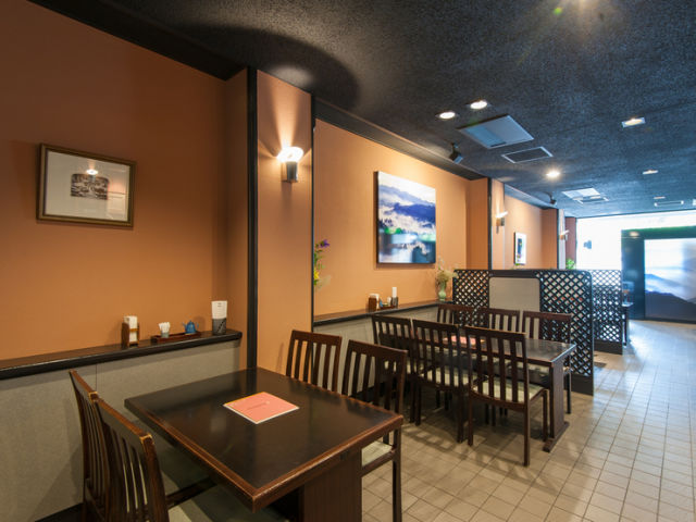 Hanabishi floor