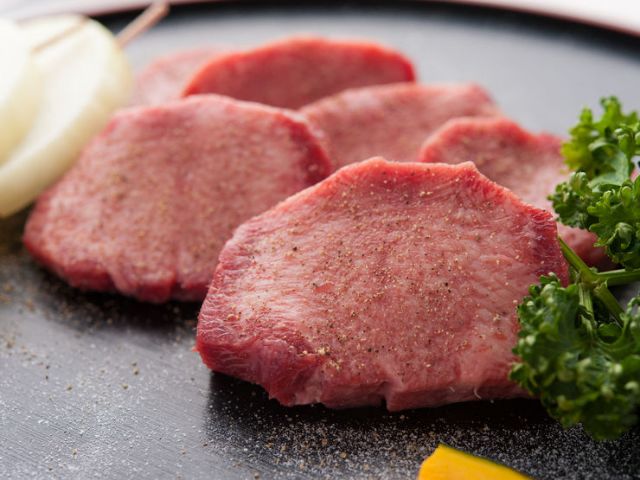 6. 炭火烤肉&牛排 萬華