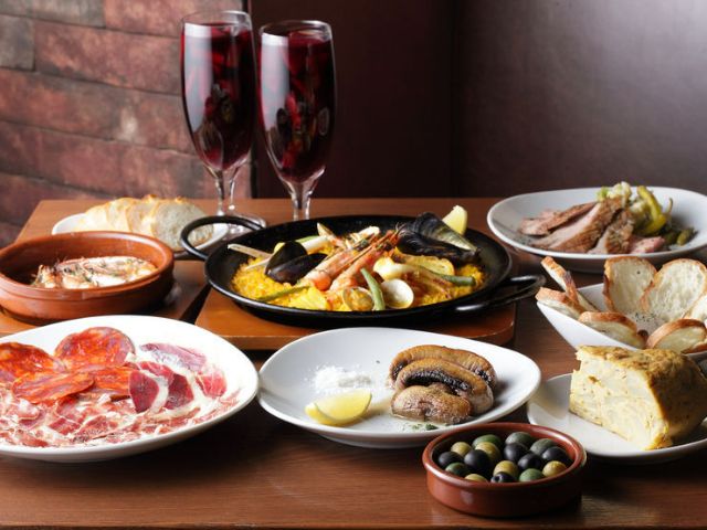 14. Aoyama Spain Bar El Vuelo