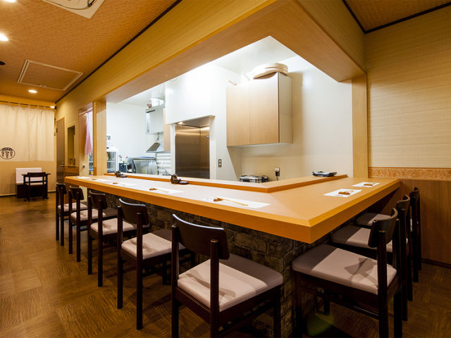 Fujiya floor