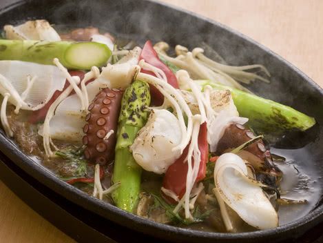 12 Stylish Restaurants to Visit For Lunch in Yakuin, Fukuoka