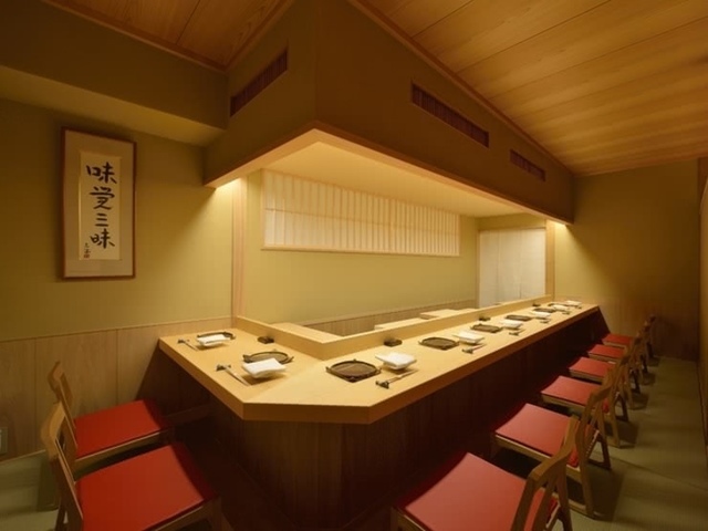 Recommended on a Famous Japanese Gourmet Site! 16 Must-Try Restaurants in Tokyo