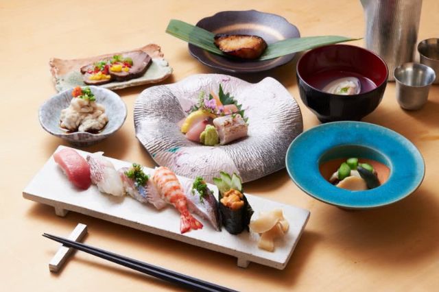 Stay Out Drinking Until 4 AM! Enjoy Sushi and Bar Yon: A Sushi Restaurant Just a 1-minute Walk from Roppongi Station