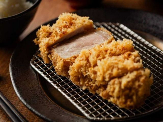 1. Tonkatsu Kokomade Yaruka