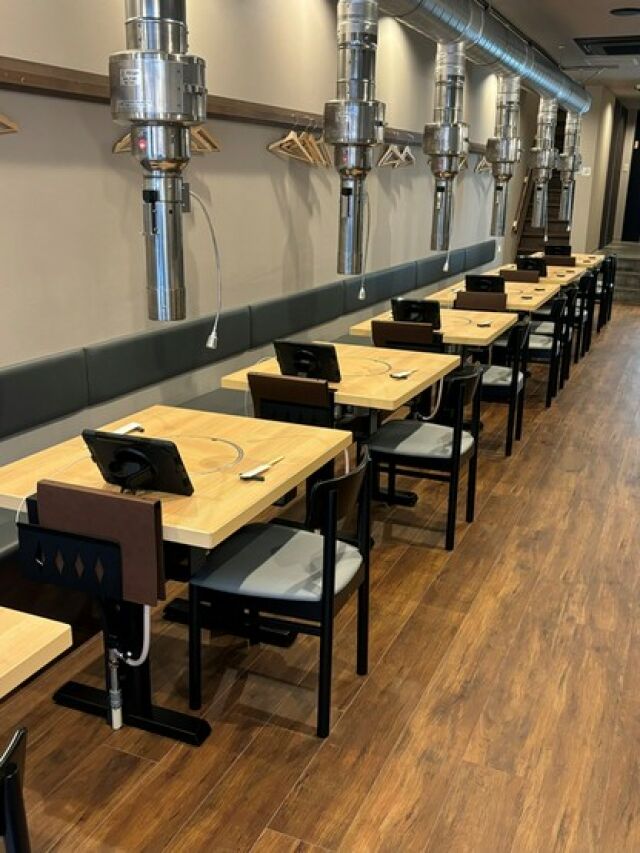 Yakishabu Tent Shabu-shabu floor