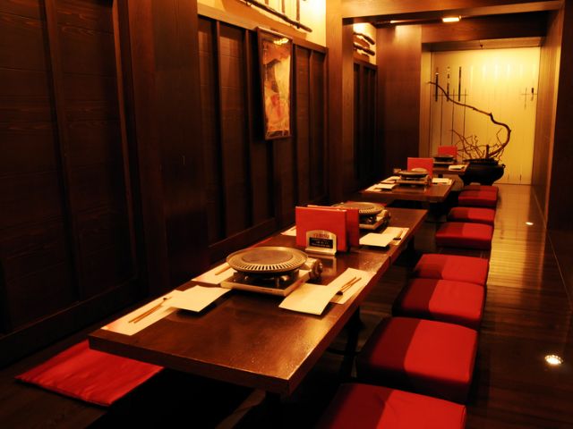 [โอซากะ] 10 ร้านอาหารสําหรับชาบูชาบูและ สุกี้ยากี้ญี่ปุ่น ในพื้นที่นัมบะและอุเมดะ