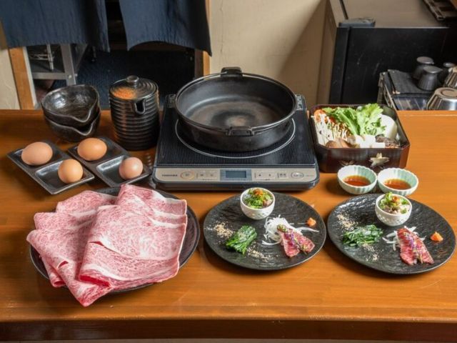 1. 스키야키토 슌노쇼쿠자이 기타신치 나카타니