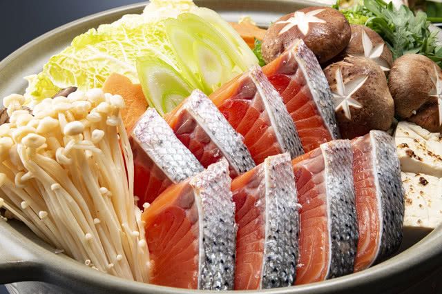 1.北海道:石狩鍋