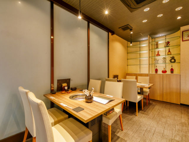 Meitokuya Takumi floor