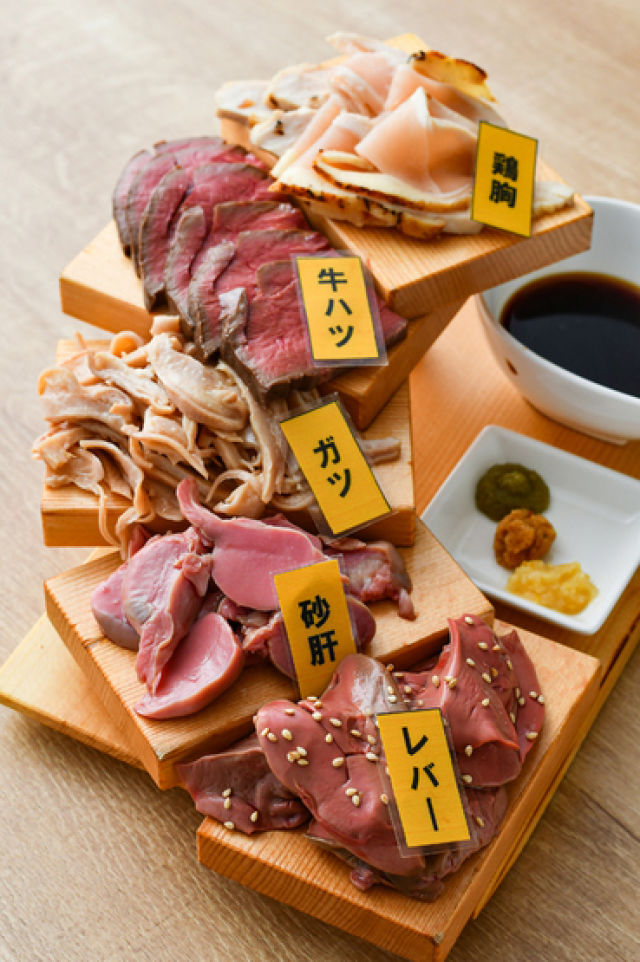 NIKU和酒和ACT cuisine