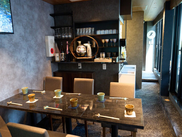 Shimbashi Ren / SAKE STAND R floor