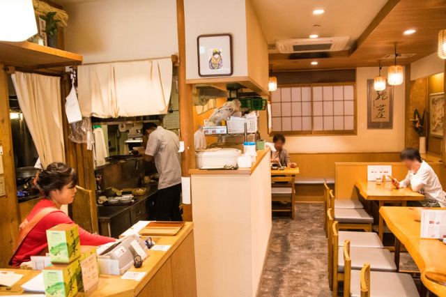 [Tsukiji, Tokyo] Try One of Japan's Most Popular Noodle Dishes at a 180-Year-Old Soba Restaurant