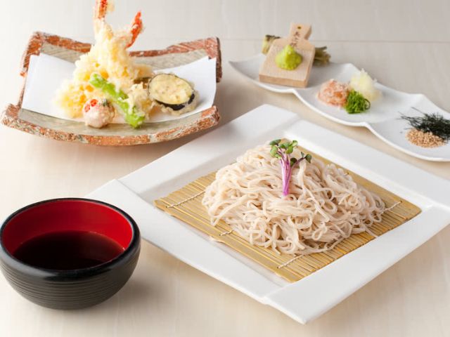 2.麓屋　京王廣場大飯店（新宿 / 蕎麥麵）