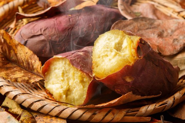 Yakiimo: Baked sweet potato
