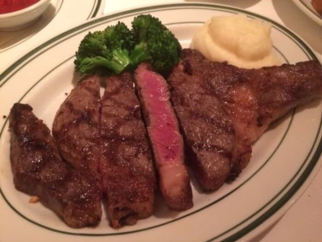 2.Wolfgang's Steakhouse 大阪店